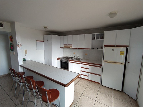Imagen 4 de 12 de Confortable Apartamento Ubicado En Playa El Ángel
