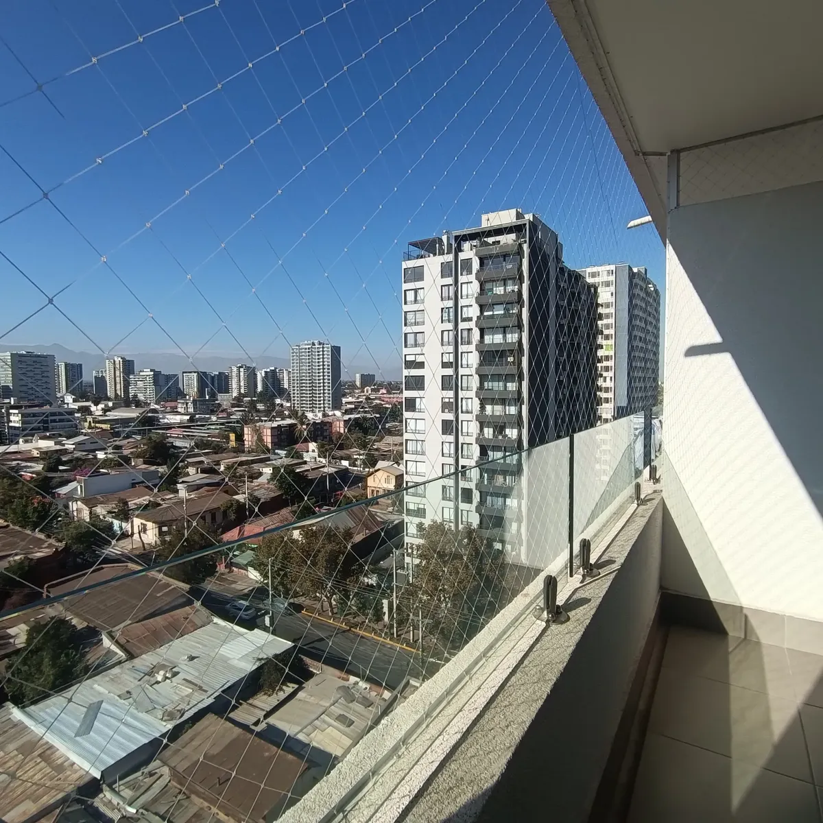 Imagen 2 de 30 de Edificio Briones Luco (1 Est. 1 Bod.) Vista Nororiente Piso