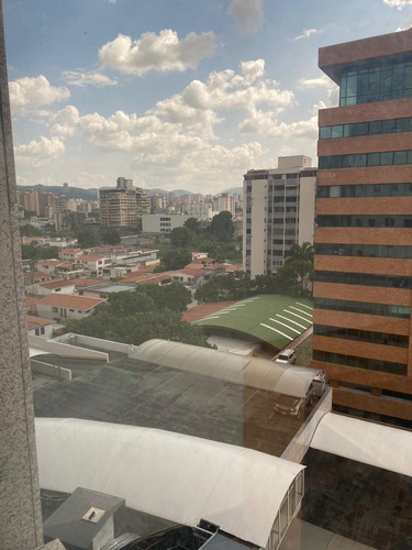 Imagen 5 de 17 de Sky Group Focus Alquila/vende Oficina, Urb. San Jose De Tarbes, Valencia, Carabobo, Foof-122