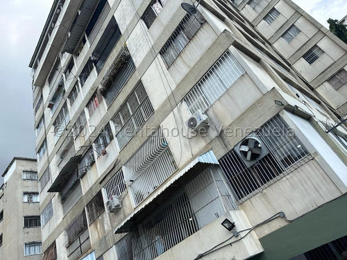 Se Vende Bello Apartamento En Las Acacias Mls 25-12945
