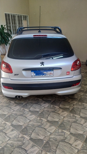Imagem 11 de 11 de Peugeot 207 2011 1.4 Quiksilver Flex 5p