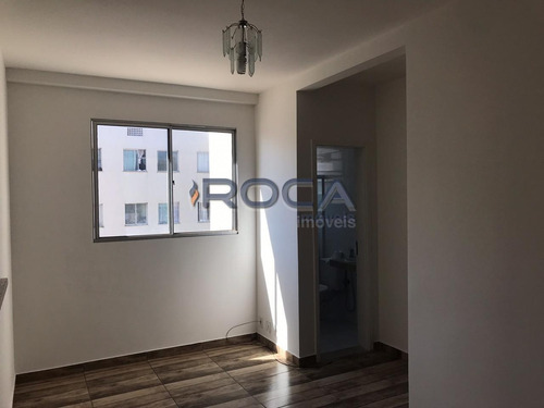 Venda De Apartamentos / Padrão Na Cidade De São Carlos 25301