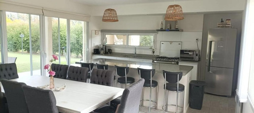 Venta De Casa Tres Dormitorios, La Plata, Haras Del Sur 1