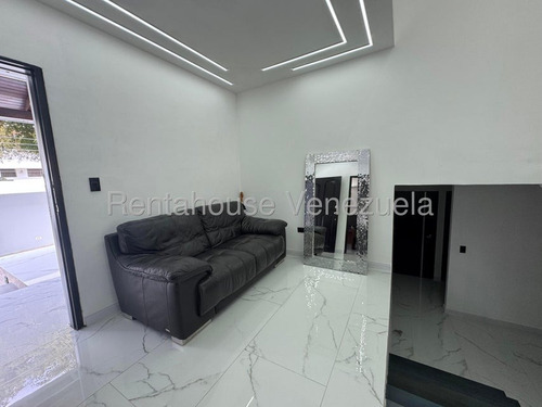Encantadora Casa En Venta El Cafetal Rah Mls25-22537