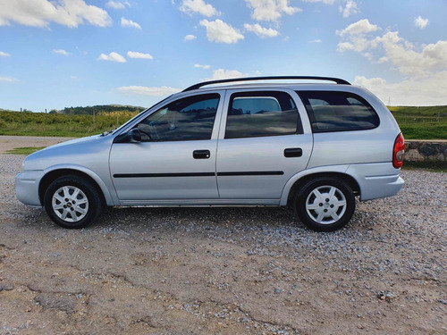 Chevrolet Corsa Wagon 1.6
