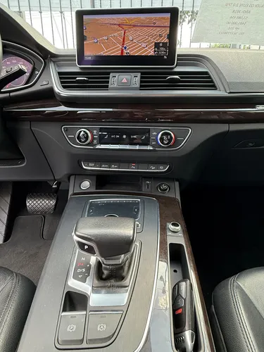 Audi Q5 2.0 L T Elite Dsg
