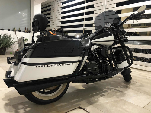 Imagen 3 de 12 de Harley Davidson Police