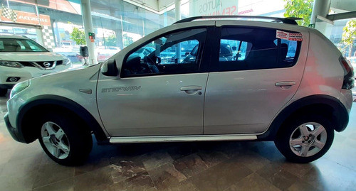 Imagen 3 de 14 de Renault Stepway 2014 1.6 Dynamique Media Nav Mt