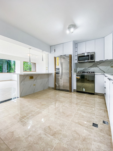 Sky Group Elite Alquila Apartamento Completamente Remodelado En Residencias Isla Dorada Urbanizacion La Viña Valencia