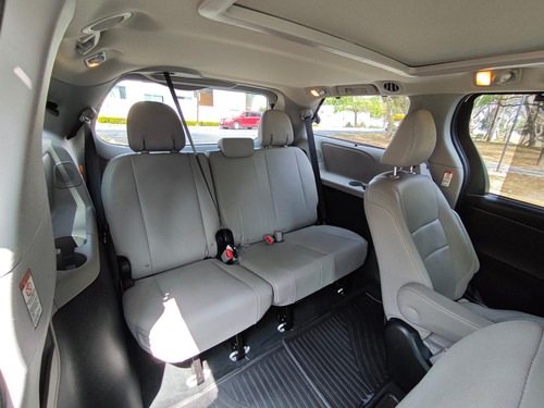 Toyota Sienna 3.5 Limited At