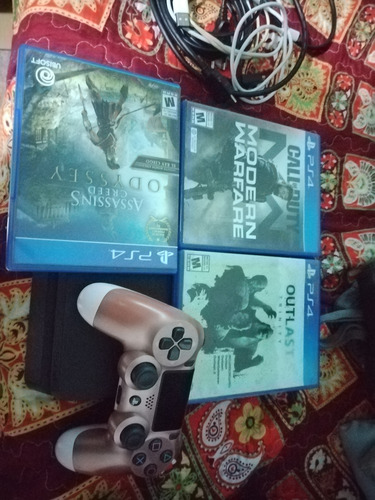 Play Station 4 Slim 1tb Sony + 3 Juegos + 1 Joystick (Usado)