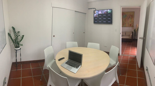 Imagen 2 de 5 de En Alquiler Oficina De 9.74m2/ Santa Ana