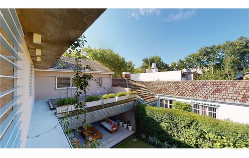 Imagen 5 de 30 de Casa En Venta En Olivos Con Pileta Y Jardin