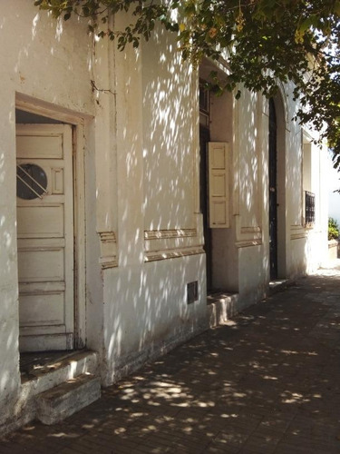 Casa En Venta - 4 Dormitorios 2 Baños 2 Cocheras - 800mts2 - Tres Arroyos