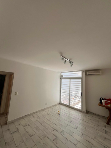 2 Amb Semipiso Lujo Flores Coc Lav Bcon Alegre Bño Com Porcelanato