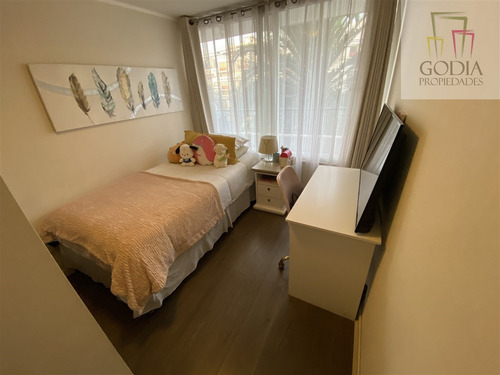 Venta Dpto. Oriente 2 Dorm. 2 Estac Pasos Metro Villa Frei