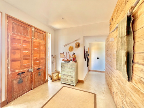 Linda Casa En Venta Con Preciosas Vistas En Zapallar