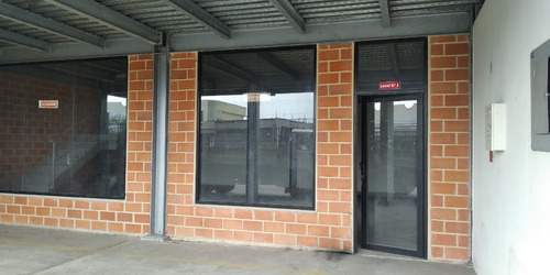 Imagen 3 de 10 de Alquiler Local Comercial Avenida Michelena Cerca De Epa
