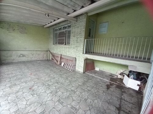 Casa Com 120 De Área Construída