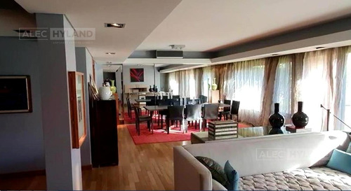 Imagen 9 de 30 de Casa 9 Ambientes En Venta - Mart.-vias/libert.