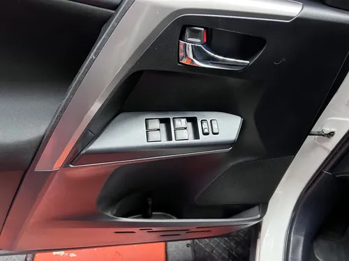 Rav4,automática,sonruff,mantenimiento Distoyota,único Dueño