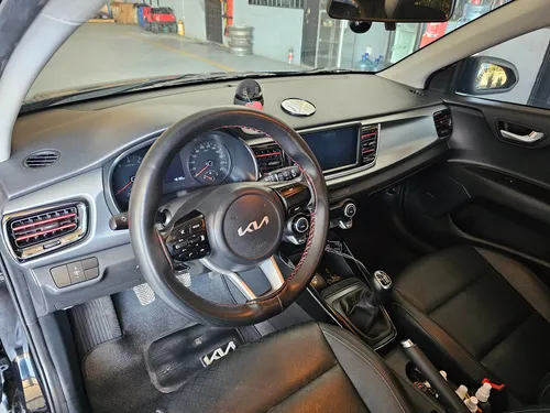 Kia Rio 1.4 Zenith Hb 5 p