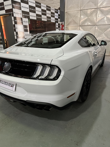 Ford Mustang 5.0 Gt 421cv
