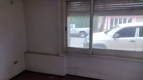 Venta De Departamento Con Cochera En Azul