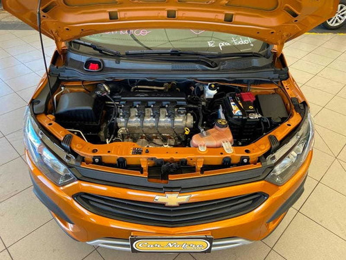 Imagem 10 de 13 de Chevrolet Onix Hatch Activ 1.4 8v Flex 5p Aut 2019
