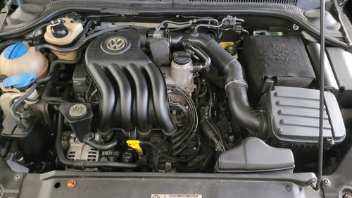 Volkswagen Jetta 2.0 Comfortline Flex 4p Automática