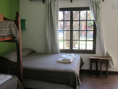 Imagen 10 de 13 de Hospedaje En Gualeguaychú De Habitaciones, Departamentos, Dupex Desde 2 A 9 Personas Con Pileta