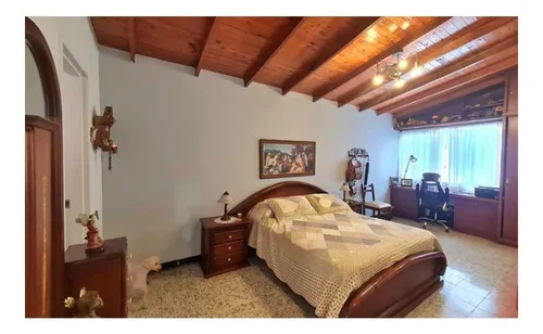 Edificio De Tres Niveles En La Magnolia, Envigado