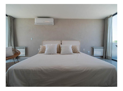 Triplex En Venta En Barrio Cerrado En Tigre. Amplios