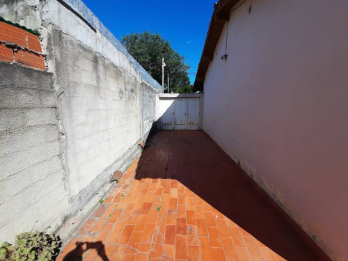 Imagen 10 de 13 de Chalet En Venta Cond En Ituzaingo Norte