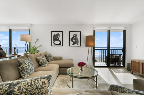 Departamento En Venta Ubicado En 2301 Collins Ave, Miami, Florida