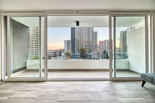 Edificio Lofty Vista Poniente Piso 18