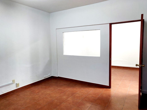 Casa En Venta Con Gran Terreno En Colonia Álamos: Ideal Para Colegios Y Vivienda