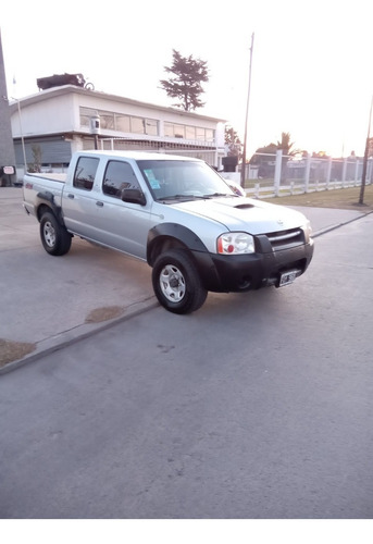 Imagen 9 de 10 de Nissan Frontier 4x4 Xe 2.8 Td Cab Dob