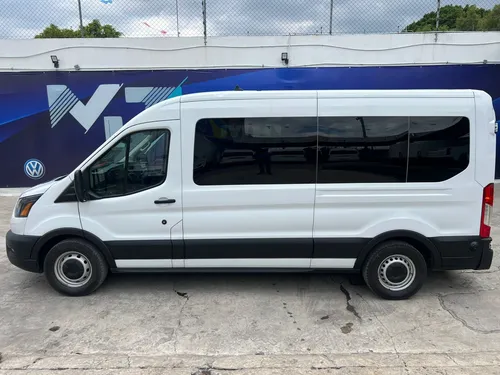 Ford Transit 3.8 Gasolina Bus 15 Pasajeros At
