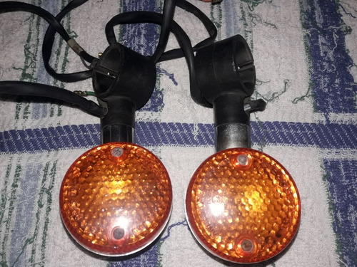 Imagen 4 de 7 de Luces De Cruces Honda Shadow 1100. 180 Dlrs Las 4
