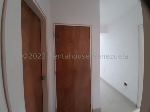 Imagen 7 de 15 de Karen Freites Rentahouse Mp 22f19537 Las Chimeneas