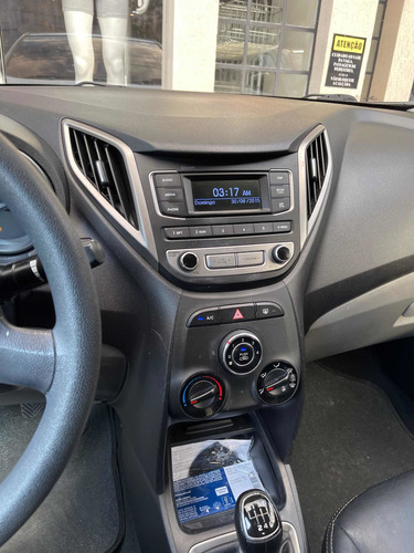 Hyundai Hb20s 2017 1.6 Comfort Plus Flex 4p