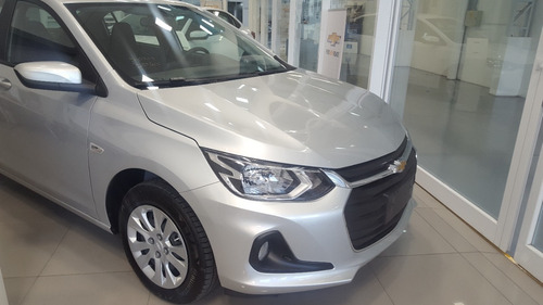Imagen 16 de 25 de Chevrolet Onix Lt Tech 1.2 90 Cv Fs