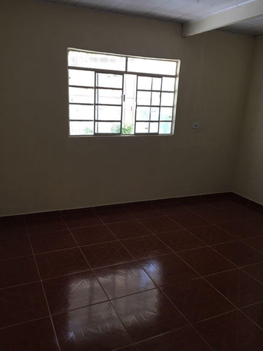Casa De 2 Quartos E 2 Banheiros Sala/cozinha