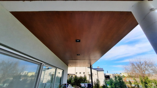 Cielorraso Para Galerías Machimbre Pvc Simil Madera