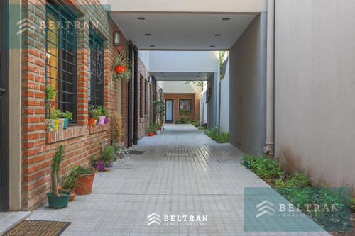9 De Julio 3800. Dúplex En Condominio Residencial. Terraza Exclusiva.