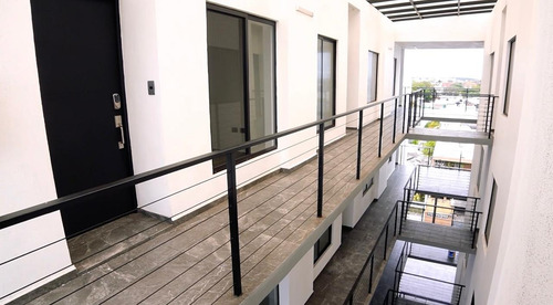 Calle Lerdo De Tejada En Col. Centro Departamentos En Venta De 2 Recámaras