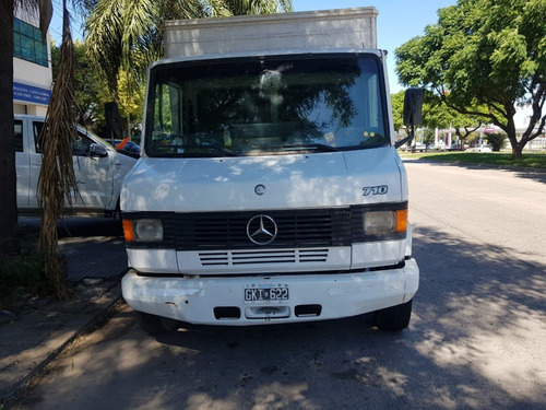 Mercedes Benz 710