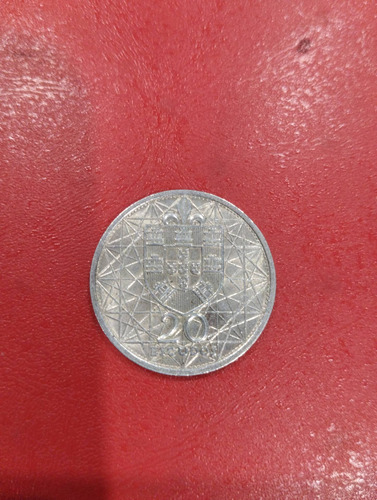 Moneda 20 Escudos (portugal) Plata 1966.