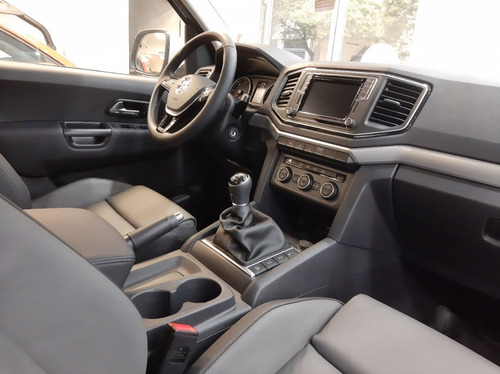 Imagen 17 de 25 de Volkswagen Amarok 2.0 Highline 4x4 Manual Mt Disponible 2023